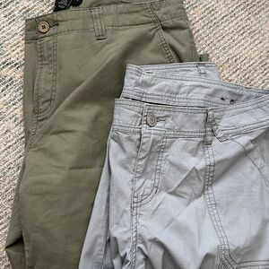 2 pairs of new without tags pedal pushers and capris from Venezia & Lane Bryant.